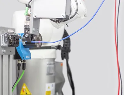 Entsprechende Templates der Robot Programming Suite ermöglichen ein zuverlässiges, kraftgeregeltes Einstecken, Bild: Artiminds Entsprechende Templates der Robot Programming Suite ermöglichen ein zuverlässiges, kraftgeregeltes Einstecken